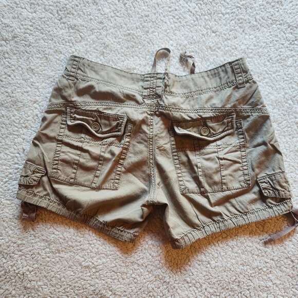 Womens shorts - Picture 5 of 5
